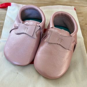 Pink Shimmer Leather Bow Booties